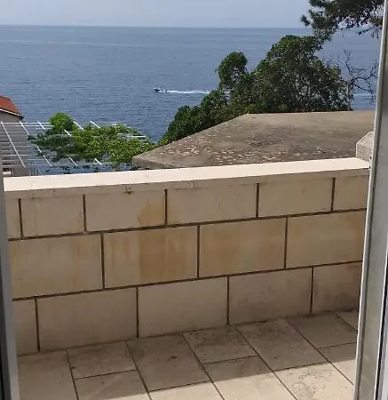 Apartment & Katarina *