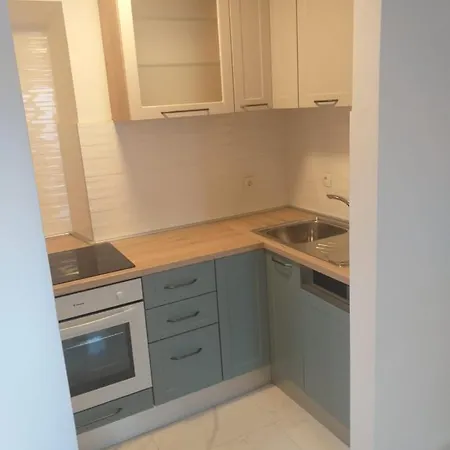 Apartment & Katarina